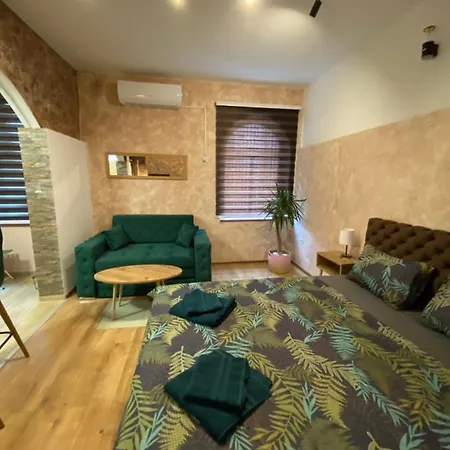 Delux Apartment *