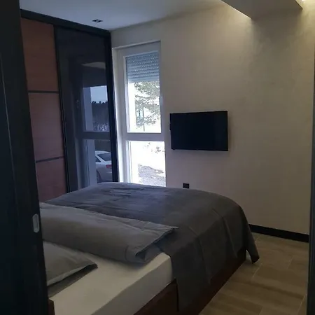 Divcibare Golden Luxx Apartman 公寓